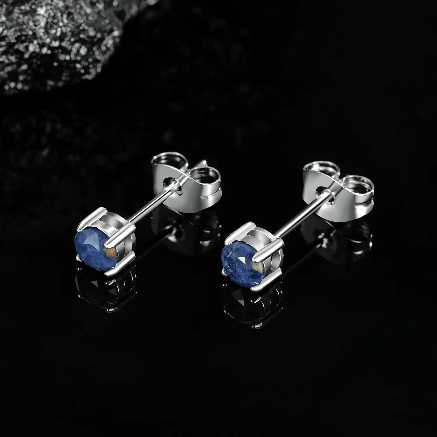 316L Steel Blue Sapphire Stud Gemstoe Stud Earrings 4 Prong Round Sapphire Blue Stud Earring For Women and Men