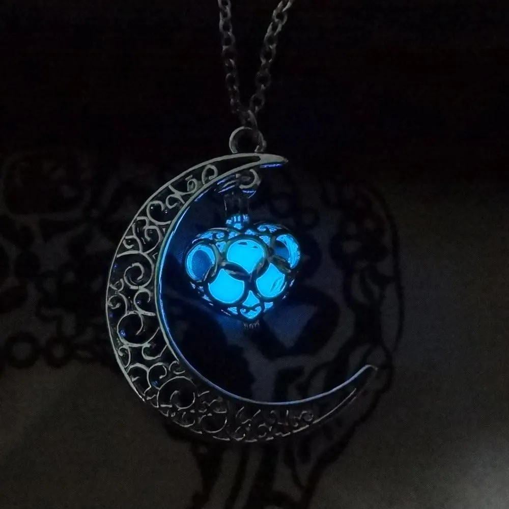 Aimimier Luminous Stone Necklace Moon Heart Pendant Necklace Halloween Fluorescent Necklace Glow in The Dark Accessories for Women