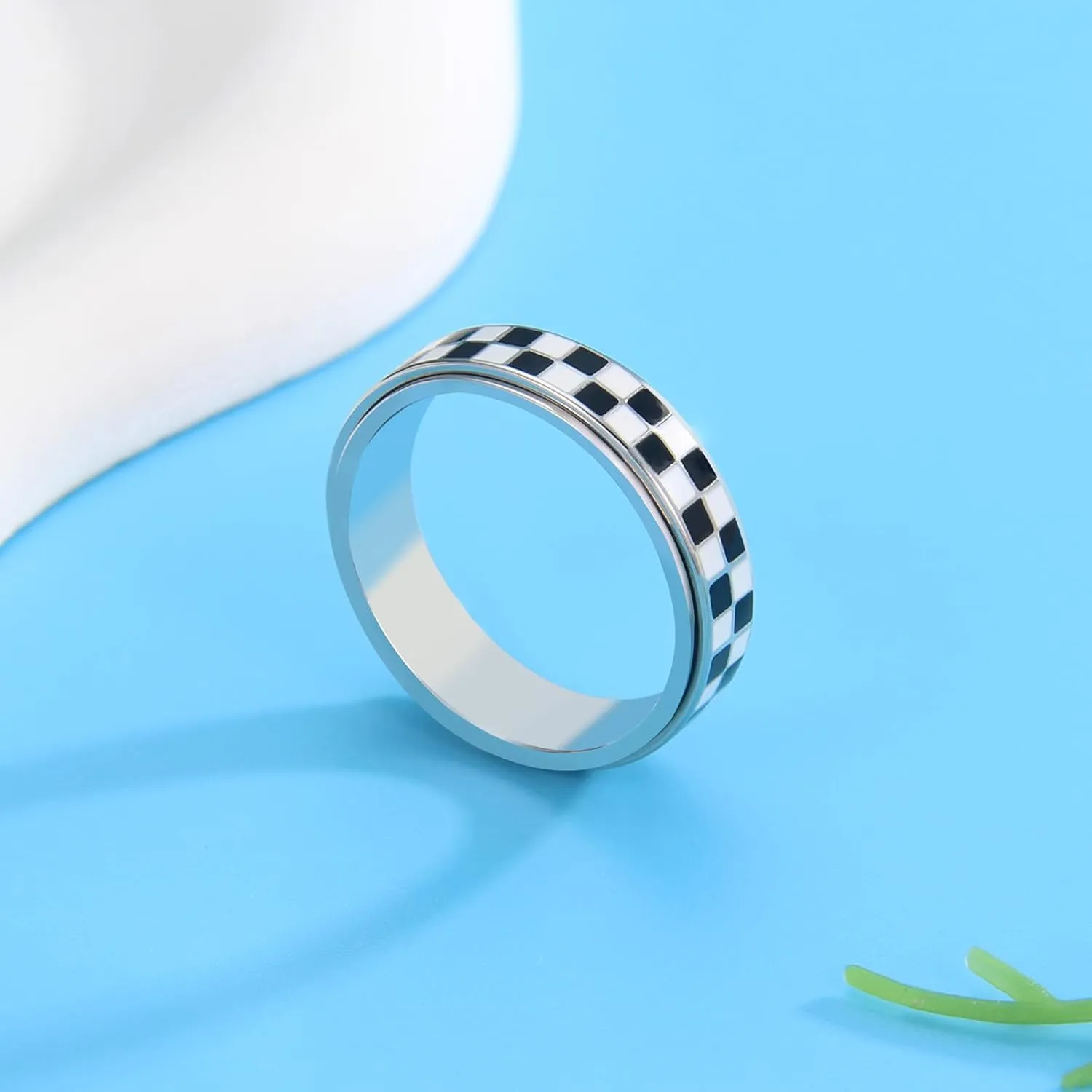 AmorArtSky Checkered Fidget Ring for Adults - 18K Gold Plated Stainless Steel Rotating Spinner Jewelry, Anxiety & Stress Relief Gift for Women/Men (Black and White Pattern)