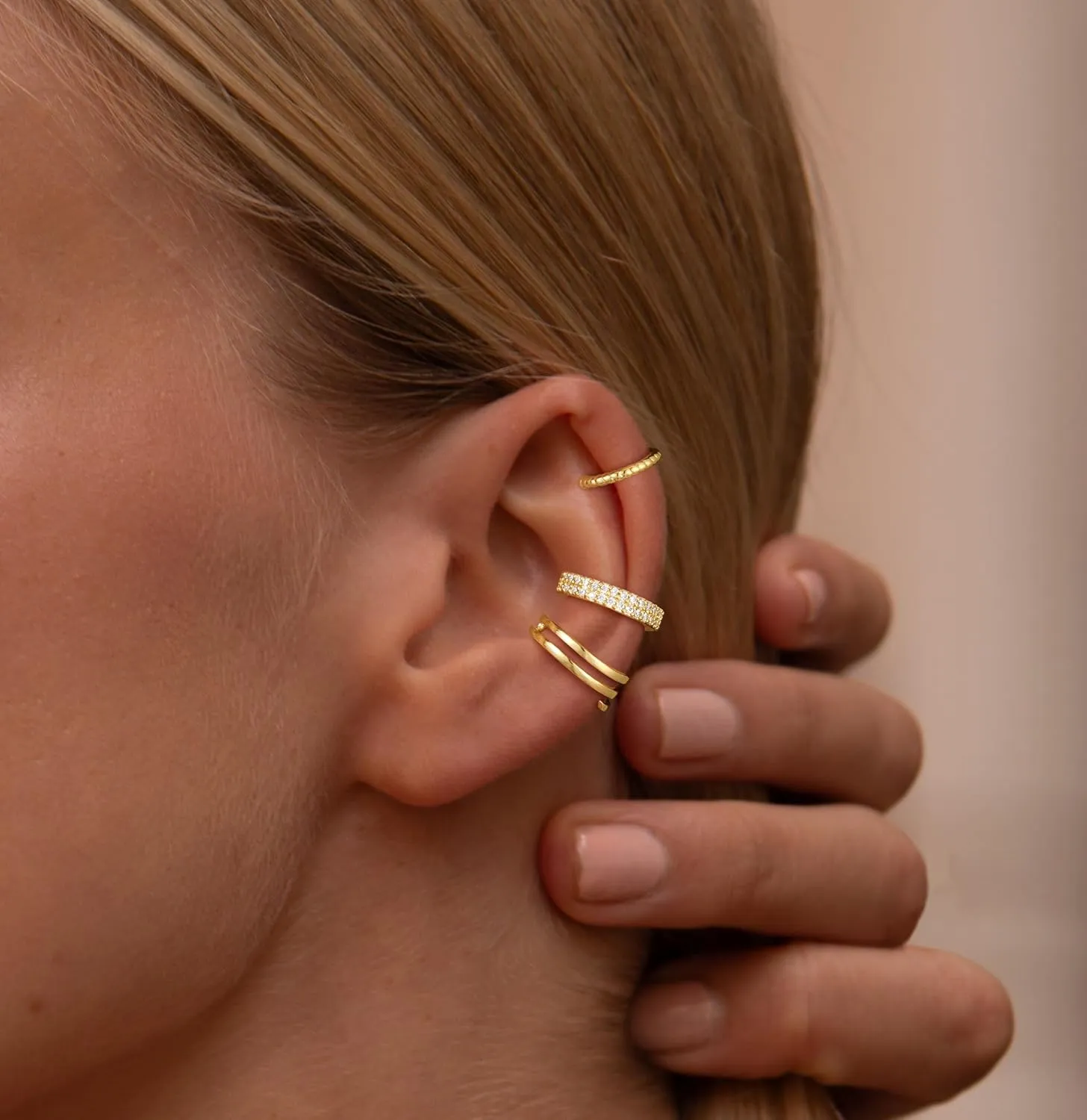CHESKY 14K Gold Ear Cuffs Earrings for Women Huggie Hoop Earrings Non Piercing Gold Plated Cubic Zirconia Clip on Cartilage Earring Hypoallergenic Cute Ear Cuff Hoop Set Sparkle Trendy Jewelry