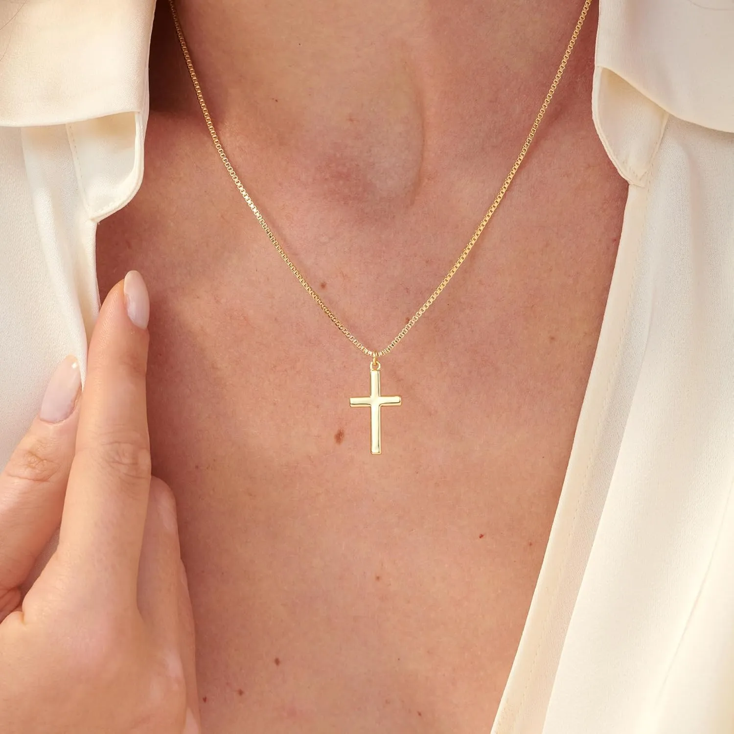 Cross Necklace for Women, Gold/Silver Cross Necklace 14K Gold/White Gold Plated Dainty Necklace Simple Jewelry for Women