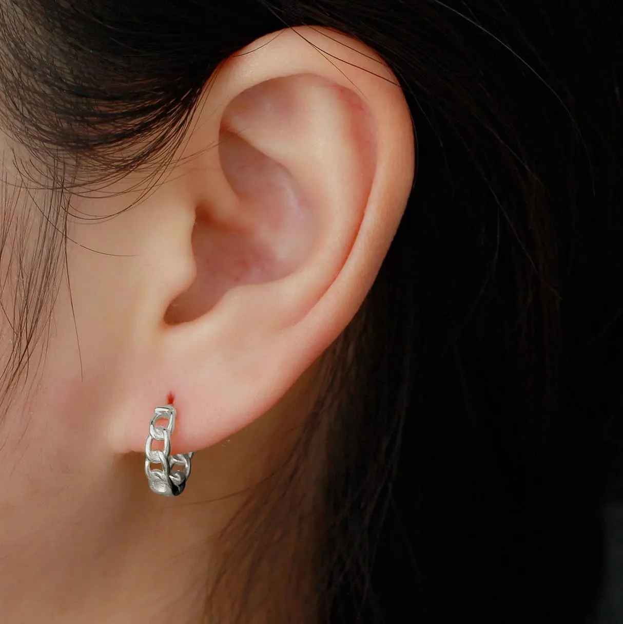 Dainty Chain Link Hoop Earrings for Women, Sterling Silver Simple Curb Huggie Earrings, Hypoallergenic Jewelry Gift for Her