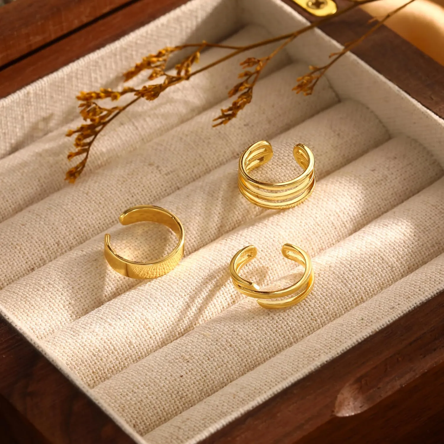 Ear Cuffs for Women Non Piercing 14K Gold Cuff Earrings for Women Dainty Thin Chunky Cubic Zirconia Cartilage Clip On Earrings for Women Fake Hoop Huggie Earrings Jewelry Gifts
