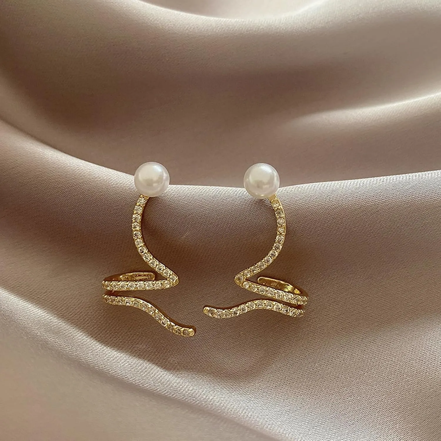 Ear Cuffs pearl ear cuff chunky ear cuff Cartilage Ear Cuff Earrings Cuff Helix Wrap Ear Jewelry Fake Earring Women Clip on Cartilage Earring Set Stack Jewelry Stocking Stuffers for Women