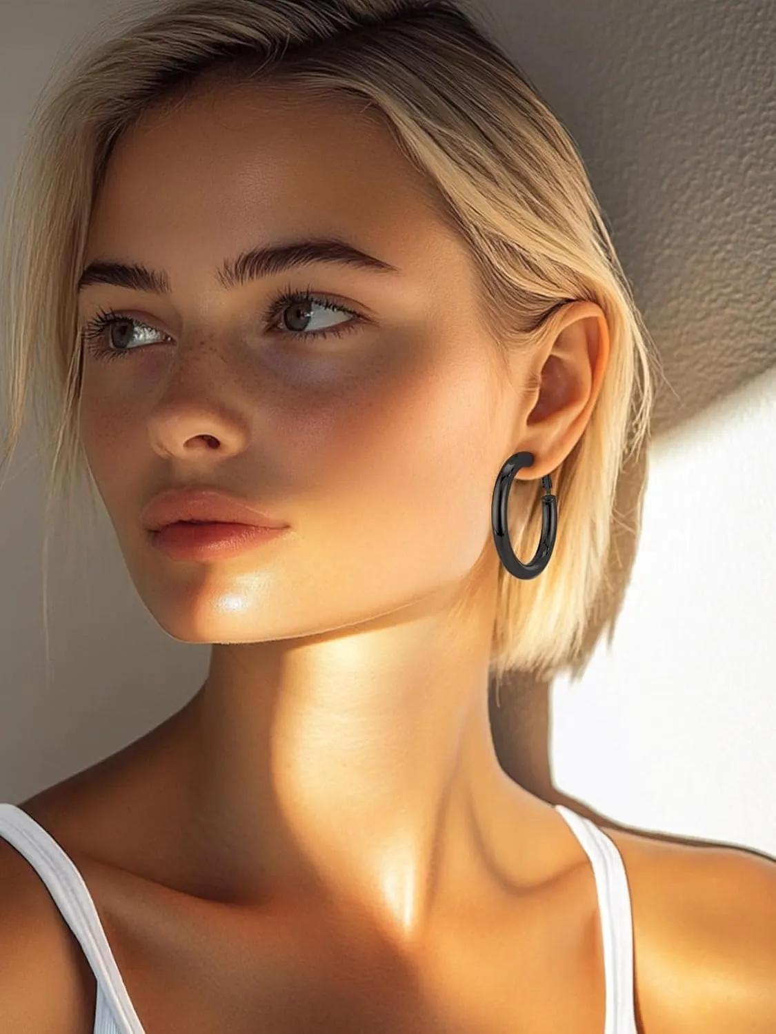 FaithHeart Chunky Hoop Earrings for Women, Silver/Black/14K Gold Plated Stainless Steel Earrings Hollow Tube Hoops Hypoallergenic Lightweight Earring 20/30/40/60/80mm