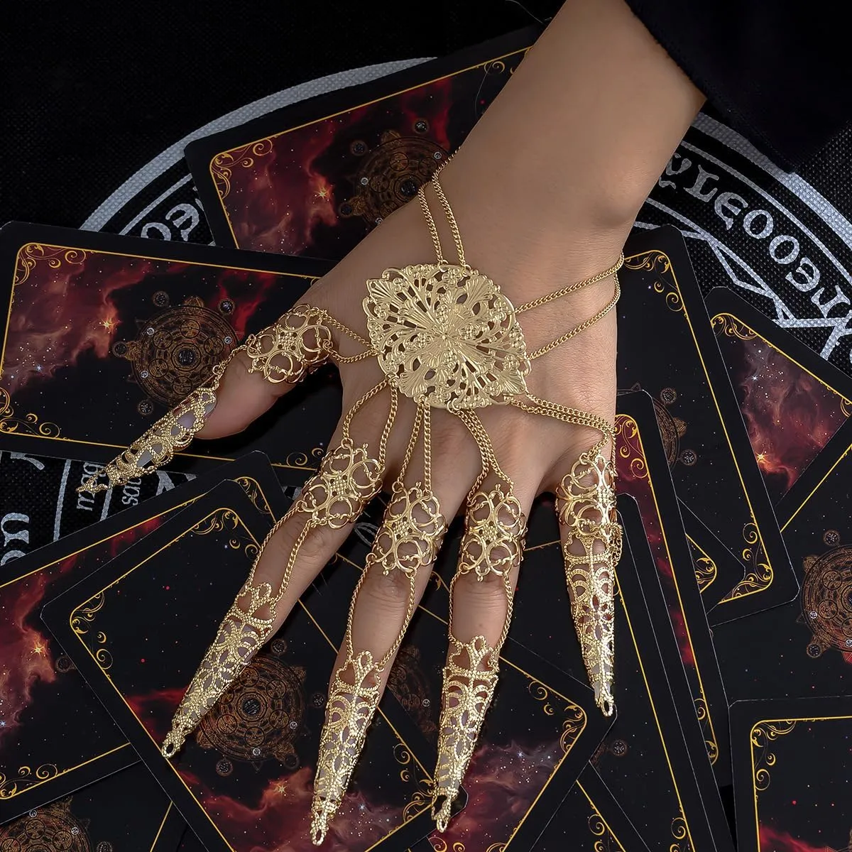 Finger Nails Tip Claw Bracelet for Women Gothic Vintage Witch Finger Hollow Rings Bracelet Belly Dance Hand Chain Indian Bracelet for Halloween Masquerade Cosplay Costume Jewelry