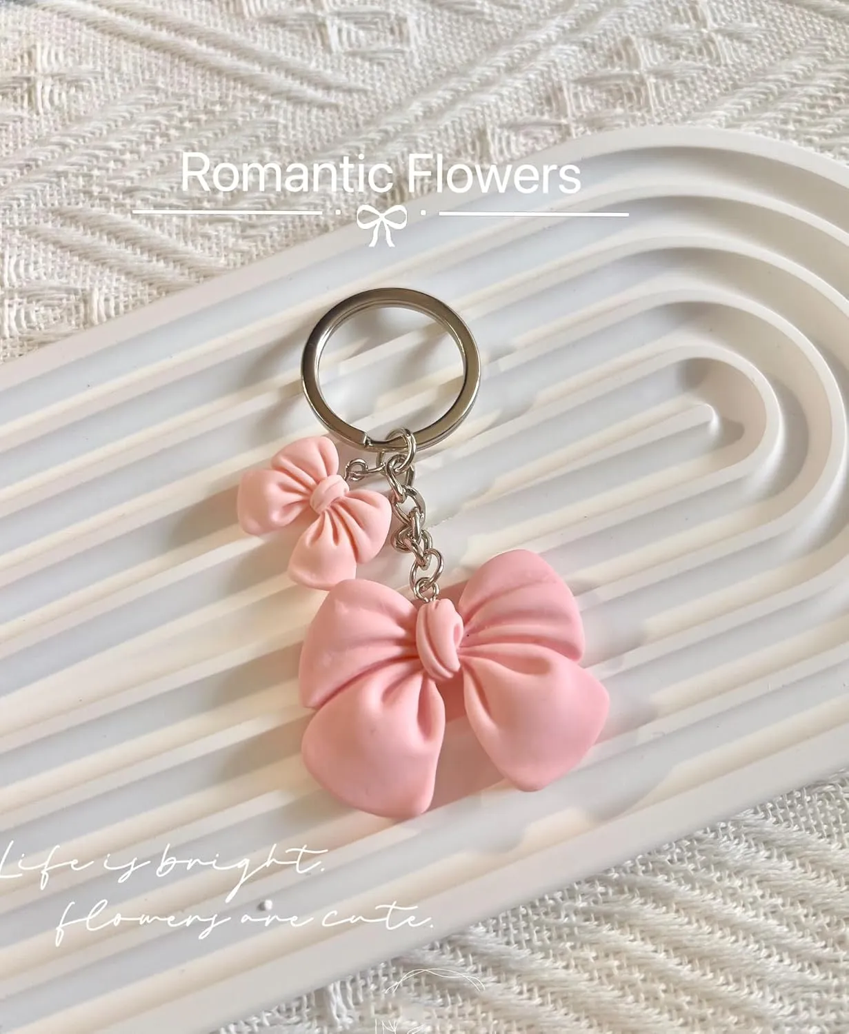 LAEKOU Cute Bow Keychain for Women, Key Chain Accessories for Car Keys, Bag Charms Backpack Purse Charm
