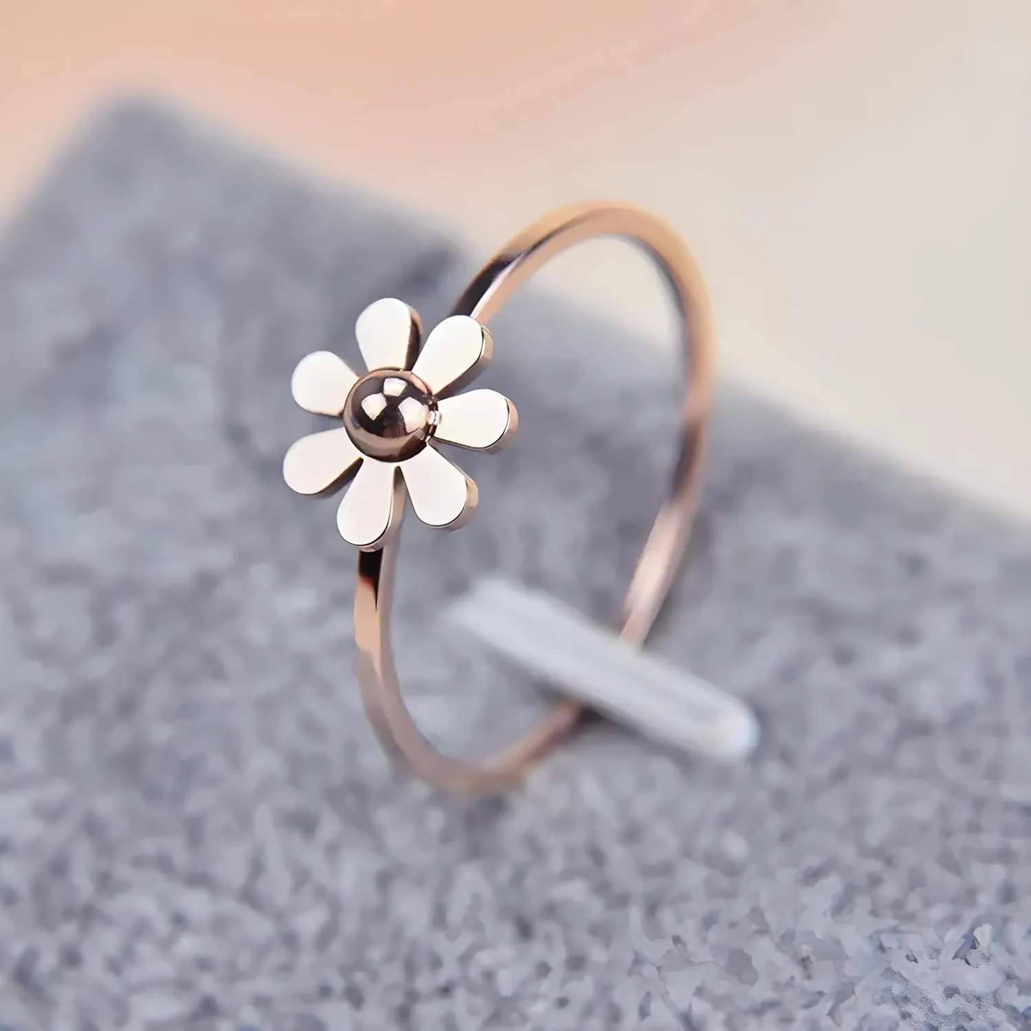 Listing Simple Sun Flower Petals Titanium Steel Ring Rose Gold Small Daisy Flower Couple Rings Jewelry For Women-NG11