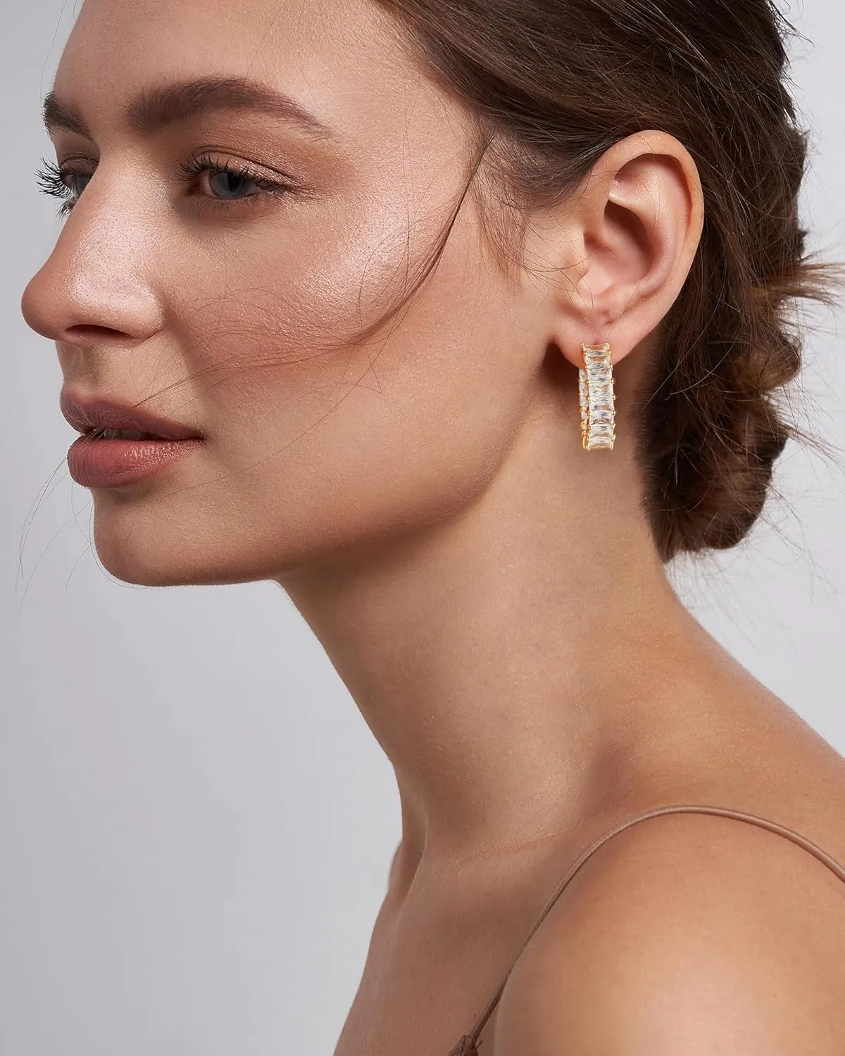 Lourny Crystal Hoop Earrings for Women, 18K Gold Plated Chunky CZ Hypoallergenic Trendy Lightweight Earring Multcolors Jewelry Gifts for Women