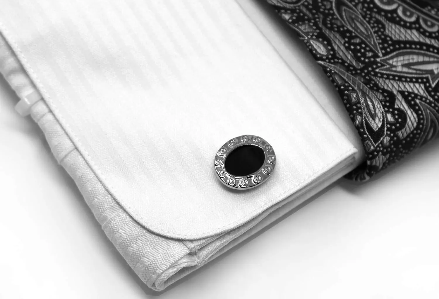 Men's Solid Striped Pattern Regular Fit French Cuffs Dress Shirts with Tie Hanky Cufflinks Combo