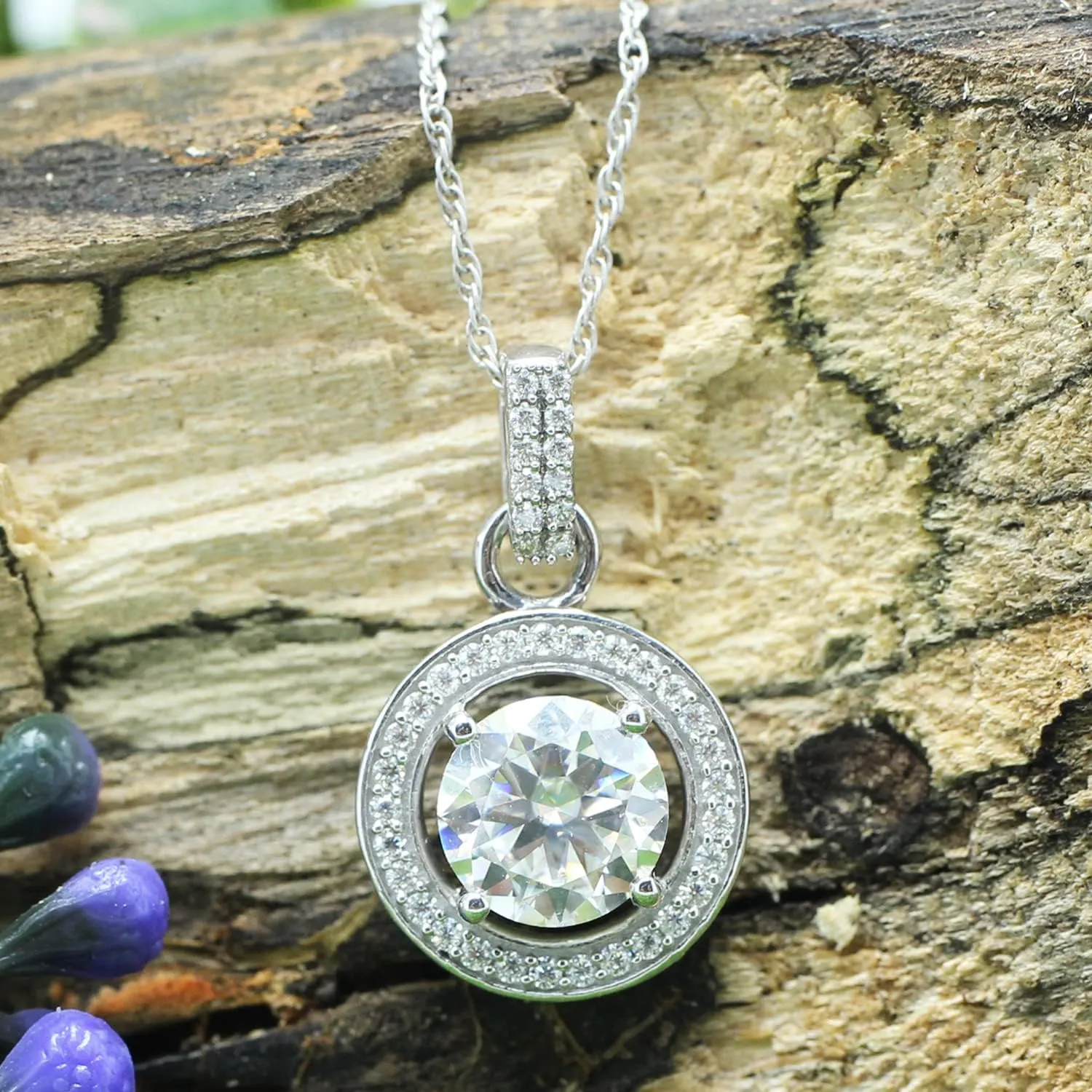 SAVEARTH DIAMONDS 2CT Moissanite Pendant Necklace 18K Gold Plated Silver D Color Ideal Cut Round Lab Created Diamond Necklace for Women